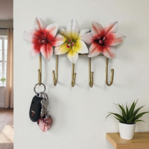 🌸 Petal Royale Wall Key Holder jisme aap apni keys, car keys, bike keys, masks, light accessories aasani se latka sakte ho.